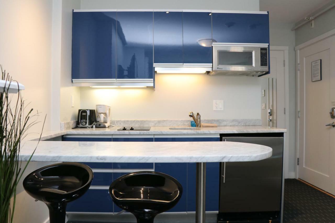 Stylish Studio On Newbury Street, #10 Бостон Екстер'єр фото
